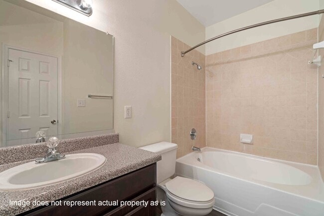 Photo - 2400 Spring Rain Dr