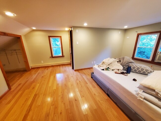 Photo - 23 N Maple St