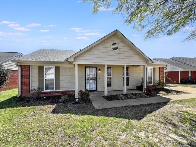 Photo - 1821 Central Trails Dr House