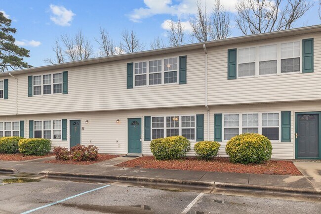Photo - 2 Bed 2.5 Bath Townhome