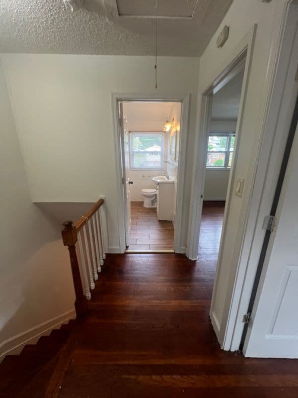 Photo - 927 Southridge Rd