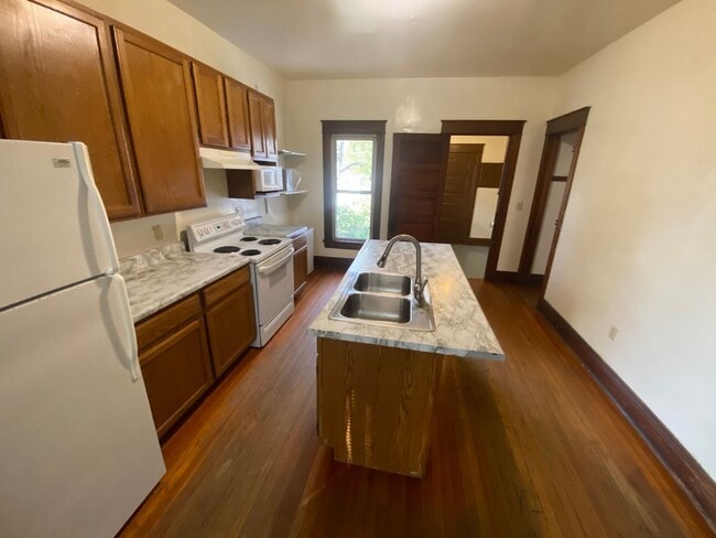 Photo - Charming 4-Bedroom Historic Home Near Down...