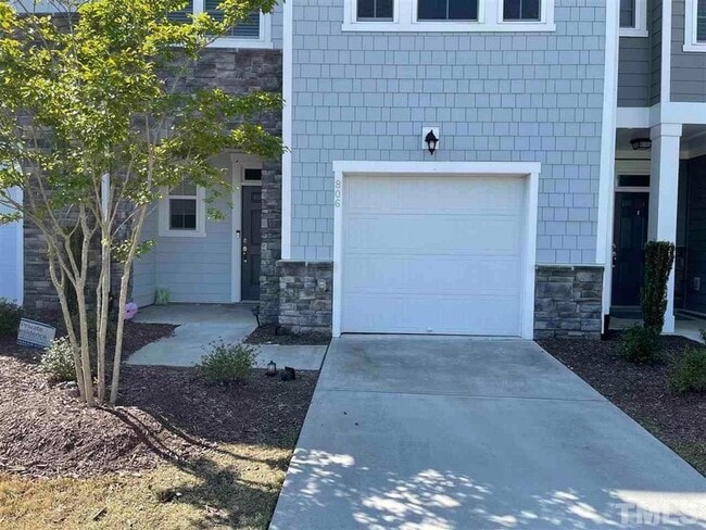 Photo - 806 Bristol Bridge Dr