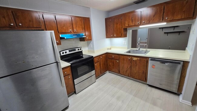 Building Photo - 11188 Royal Palm Blvd Unit 6-14