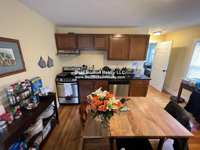 Photo - 5-7 Blake St. Unit 4 Unit 4