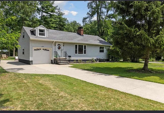 Building Photo - 2353 W Hedgewood Dr