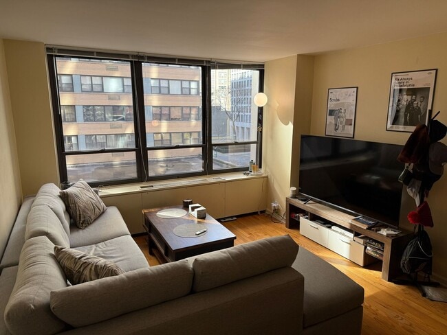 Photo - 222 E Pearson St Unit 303