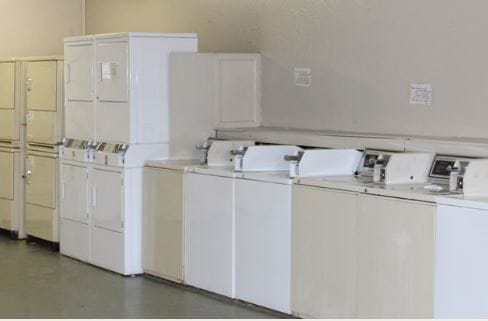 Laundry Area - Lightning Creek
