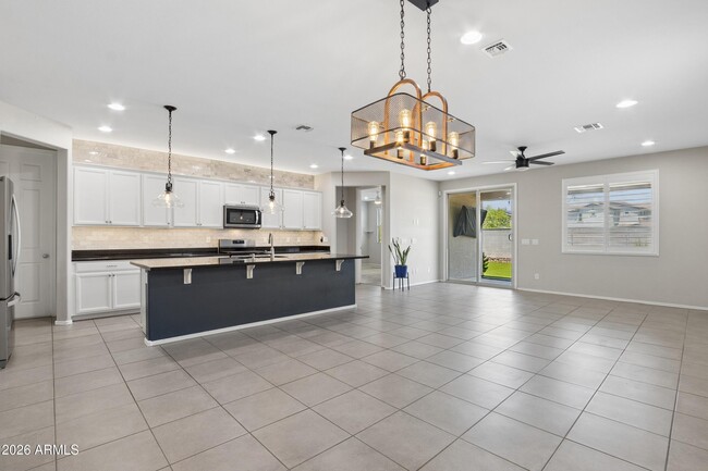 17766 W Granite View Dr
