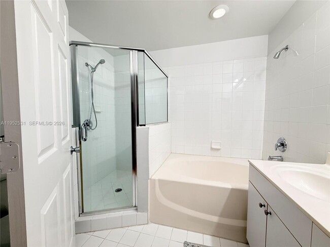 Photo - 8940 NE 8th Ave Unit 1205