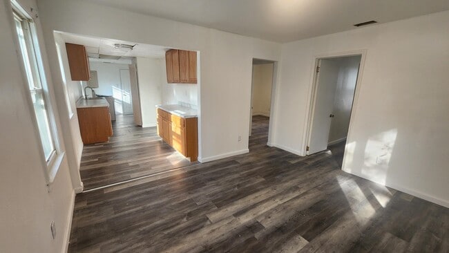 Photo - 6120 Marvin St