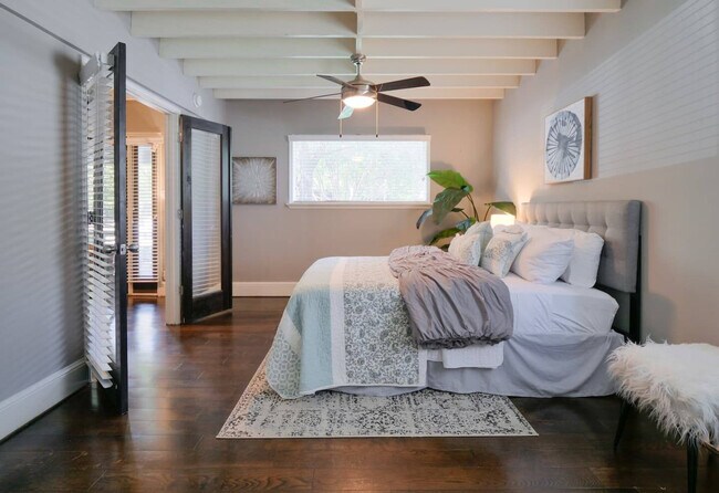 5002 Junius St Unit SI ID1571771P