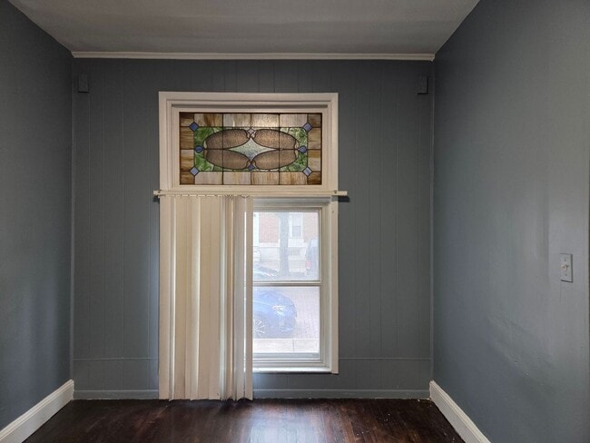 406 S Macon St.