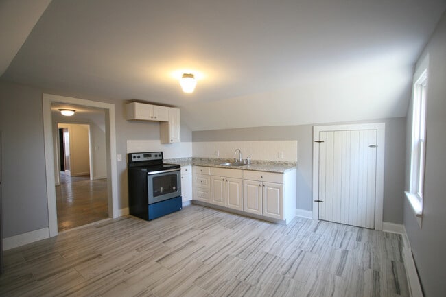 Building Photo - 6 Hammersley Ave Unit 3 Rental