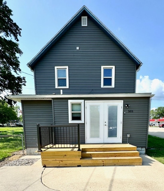 Photo - 505 E Oak St