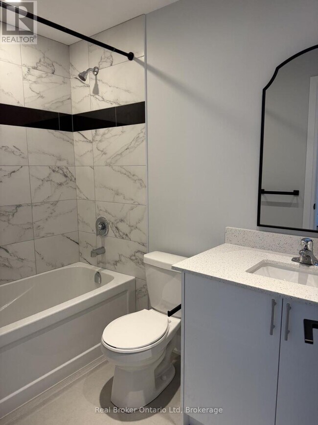 Photo - 60 Donald St Unit 204