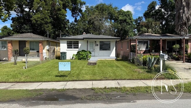 Building Photo - 39 Lissner Ave Rental