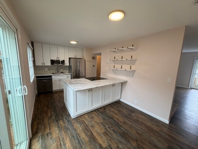 Photo - 2095 S Kent Des Moines Rd