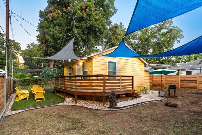 1206 1/2 Haskell Street-SI ID1244656P