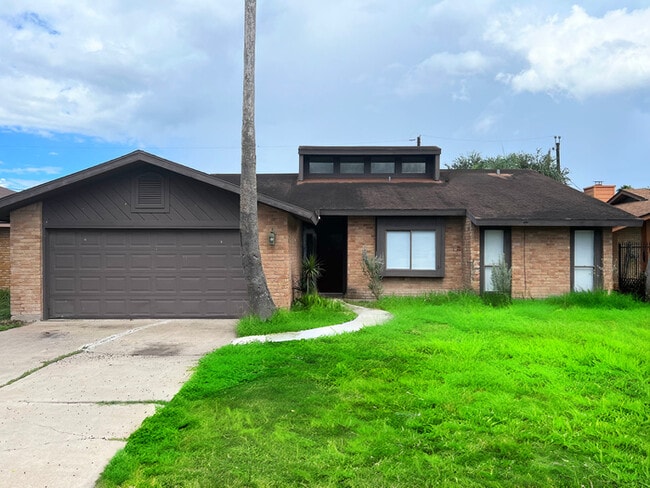 Building Photo - 994 Blue Bonnet Dr Rental