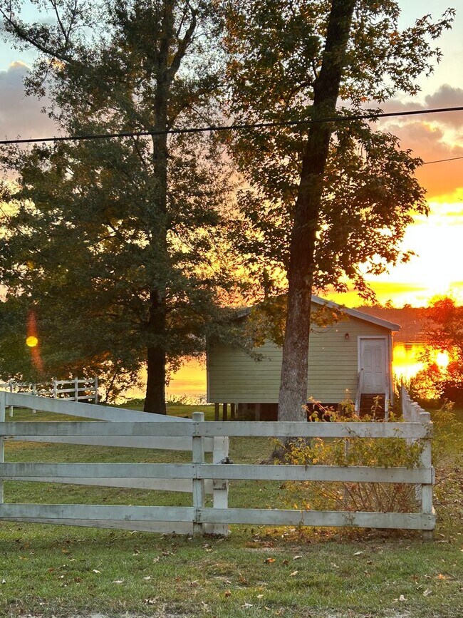 Photo - 652 Emory Landing Rd