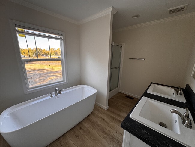 Photo - 121 Waccamaw Ln