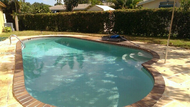 Building Photo - 18223 Oleta Dr Unit 18223