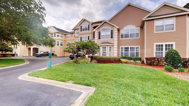 Building Photo - 13810 Sutton Park Dr N Unit 533