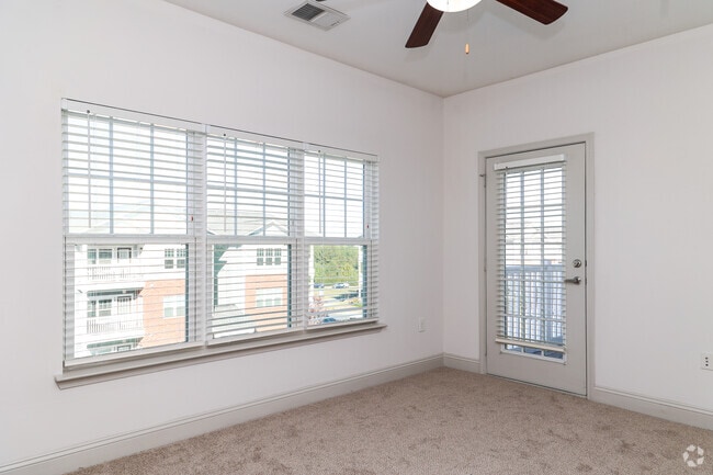 Nevin -3BR,2BA