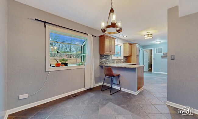 Photo - 239 Capitol Dr