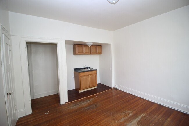 Photo - 6 E Read St Unit - #303