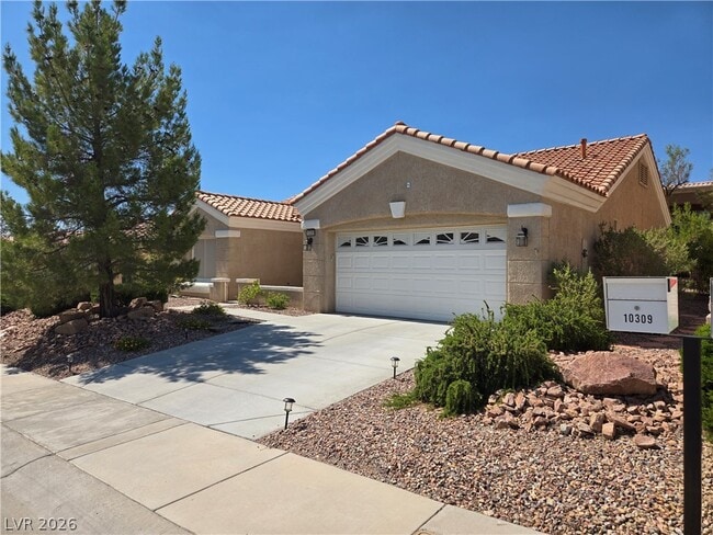 Building Photo - 10309 Longwood Dr