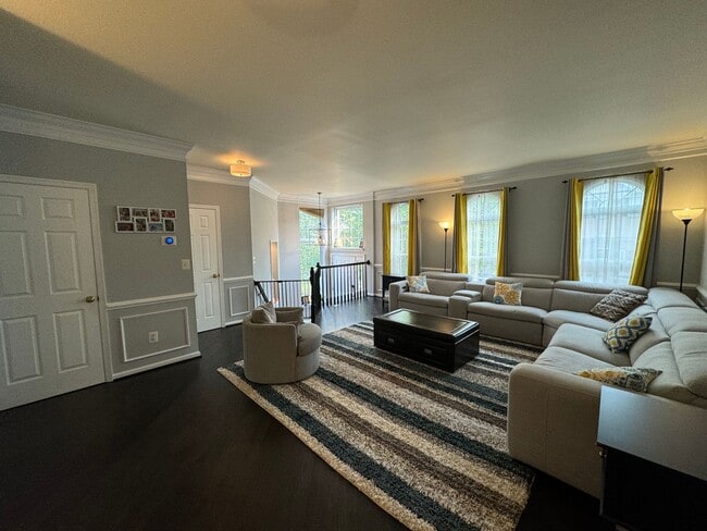 Photo - Stunning 3 Bed 3.5 Bath Brick Colonial End-Unit Townhome In Vibrant Kingstowne Community