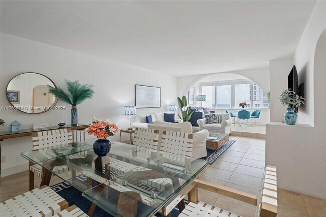 Photo - 5005 Collins Ave Unidad 1118