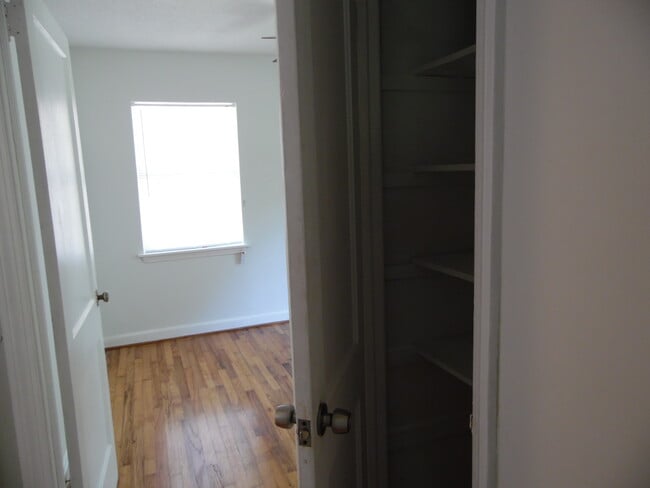 Bedroom/linen closet - 421 Orange St
