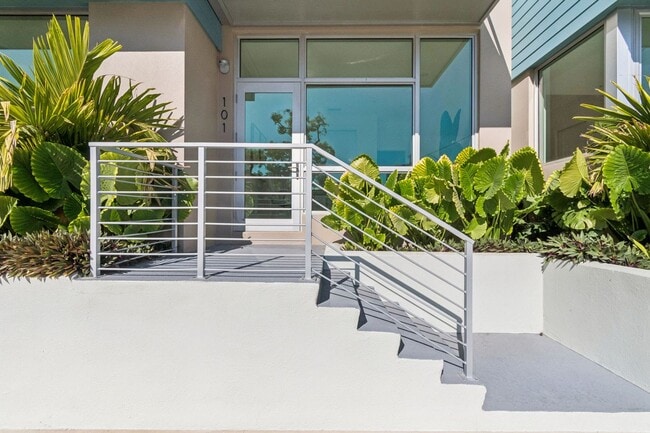 Photo - 1343 4th St Unidad 101