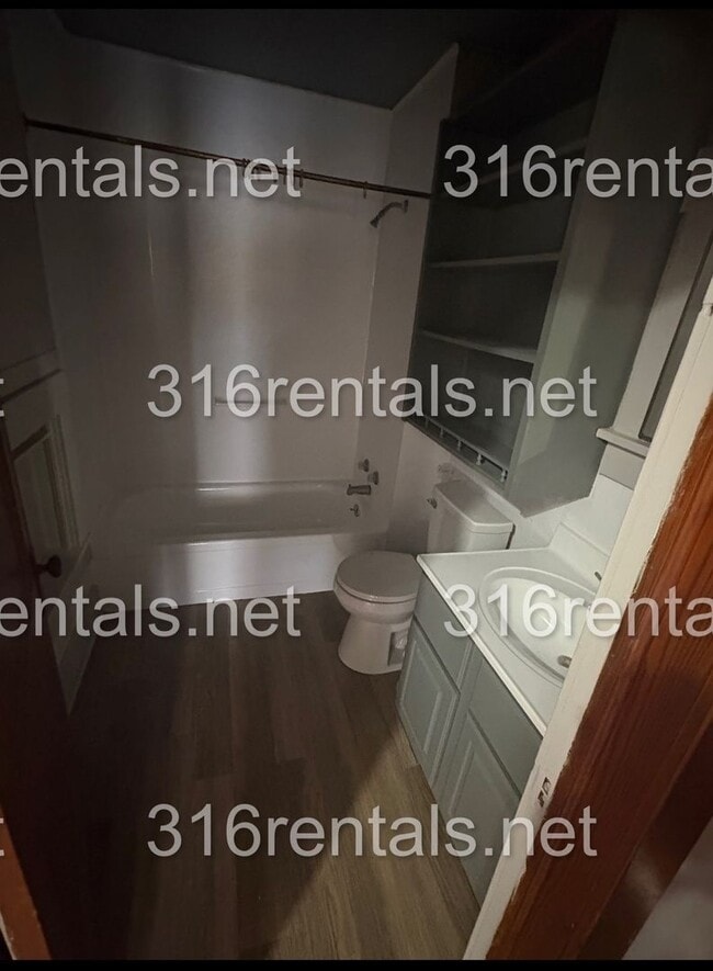 Photo - $950 - 3 bed 1 bath - Single Family Home