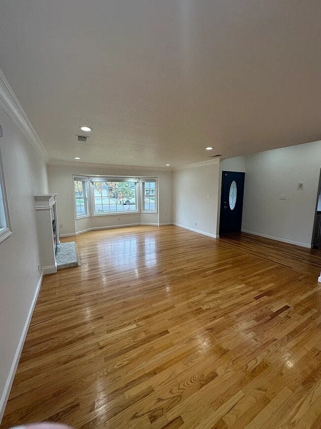 Photo - 575 Modoc Ct