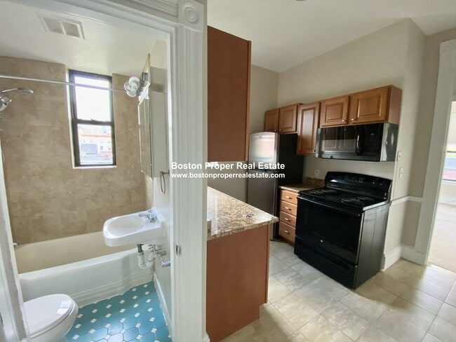 Photo - 196 St. Botolph St