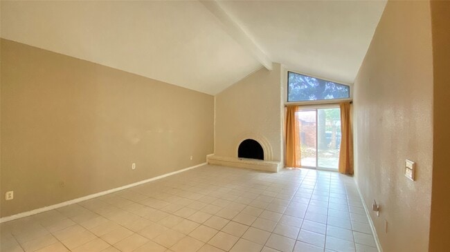 4714 N Cashel Cir