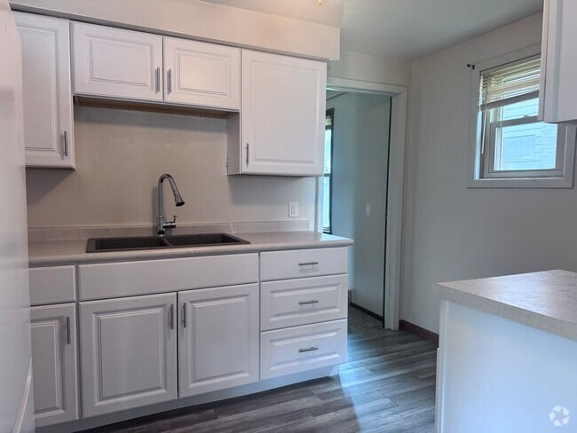 Building Photo - 1205 Dunn St Unit 2 Rental