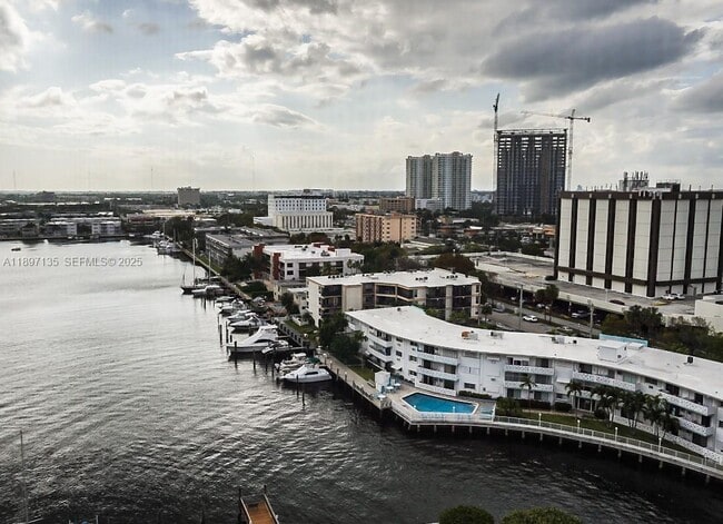 Photo - 100 Golden Isles Dr Unit 10