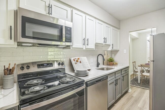 Photo - Ramblewood Village