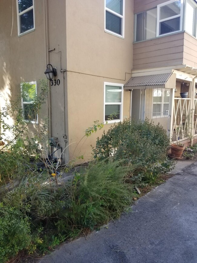 Building Photo - 330 Pasadena Ave Unit A
