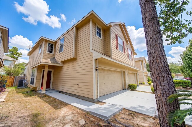 16818 Bellmoor Ln