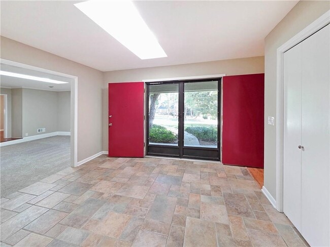 Photo - 1273 Murdock Rd