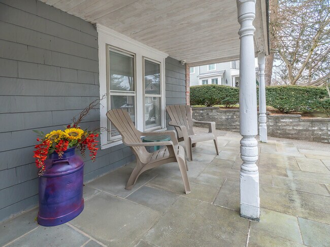 Photo - 339 Glen Ave