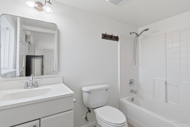 Photo - 8894 Indiana Ave