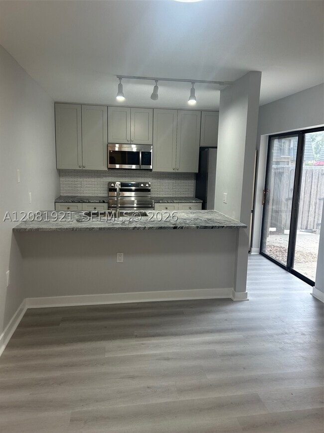 Photo - 603 6th Way