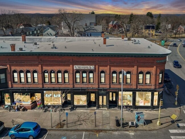 Photo - 92.5 Maple St Unit 1